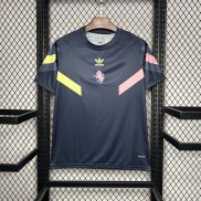 Camiseta Juventus Pre match training uniform 2024/2025